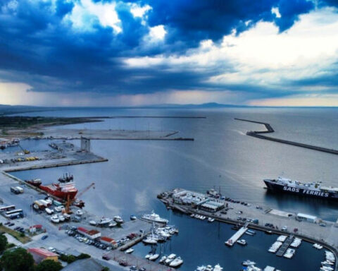 Το λιμάνι της Αλεξανδρούπολης και όχι η Τουρκία, για την μεταφορά ουκρανικών σιτηρών στην Ε.Ε.