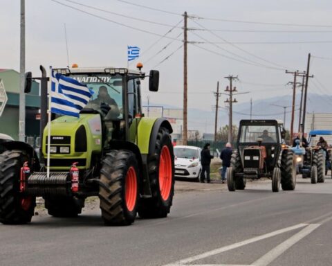Αγρότες Έβρου κινητοποίησης με τρακτέρ
