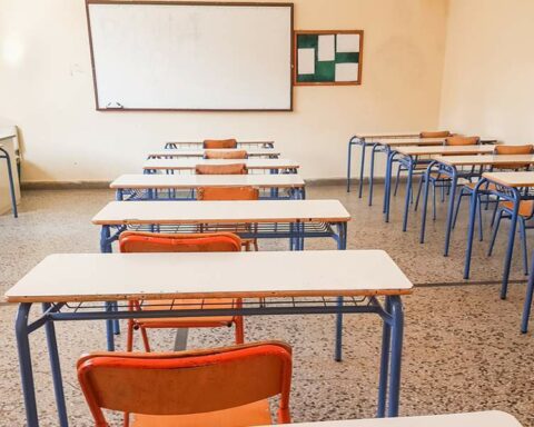 Το Κέντρο Κοινότητας του Δήμου Αλεξανδρούπολης προσφέρει εθελοντικά μαθήματα