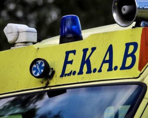 δωρεές ασθενοφόρα στο ΕΚΑΒ Αλεξανδρούπολης και Καβάλας