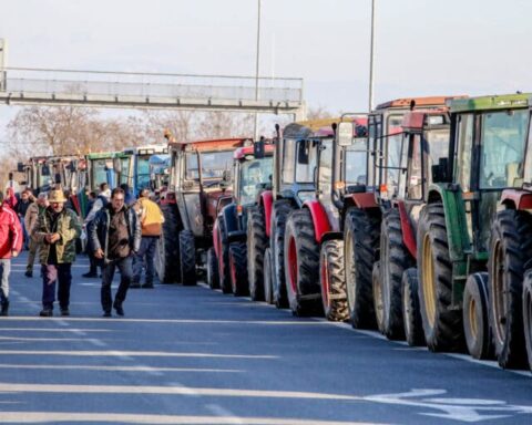 Έβρος σε αναμονή στο Τελωνείο των Κήπων οι αγρότες