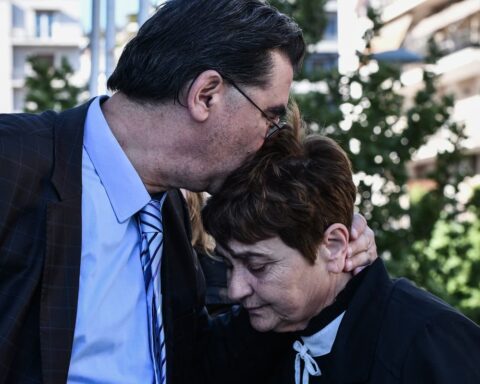 Γονείς Ελένης Τοπαλούδη δεν πιστεύουμε στην δικαιοσύνη εμείς ζούμε ισόβιο θάνατο