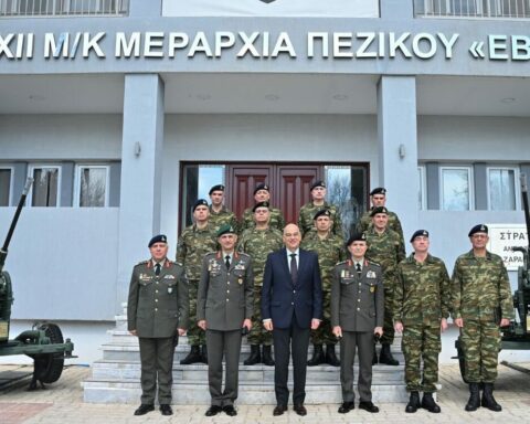 Διπλωματικές συναντήσεις στην Αλεξανδρούπολη Τα μηνύματα Δένδια στην Τουρκία