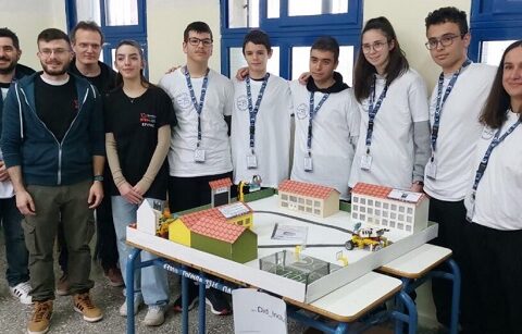 Το 1ο Γυμνάσιο Διδυμοτείχου προκρίθηκε στον Πανελλήνιο διαγωνισμό ρομποτικής