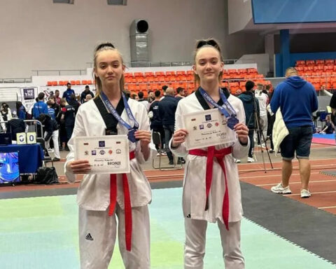 Taekwondo ασημένιο μετάλλιο κατέκτησε η Κωνσταντίνα Μιχαηλίδη και χάλκινο η Αλεξάνδρα Μιχαηλίδη