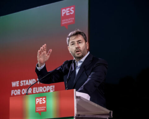 Ανδρουλάκης με τον Μητσοτάκη πρωθυπουργό γίναμε μπανανία πολυεθνικών 