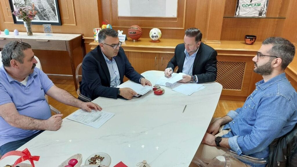 Αλεξανδρούπολη υπογράφηκε η σύμβαση έργου για την ανακαίνιση των ΚΕΠ του Δήμου