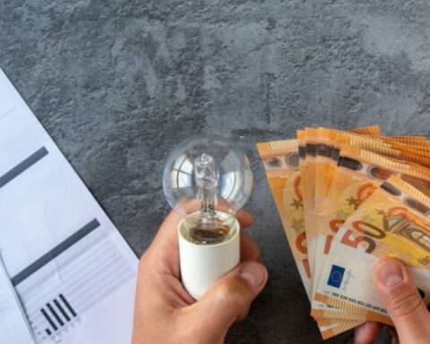 Ακρίβεια νέο χαράτσι στο ρεύμα