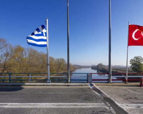 Υπερψηφίστηκαν οι διατάξεις για τις Τουρκικές παρεμβολές σε ραδιοφωνικούς σταθμούς του Έβρου