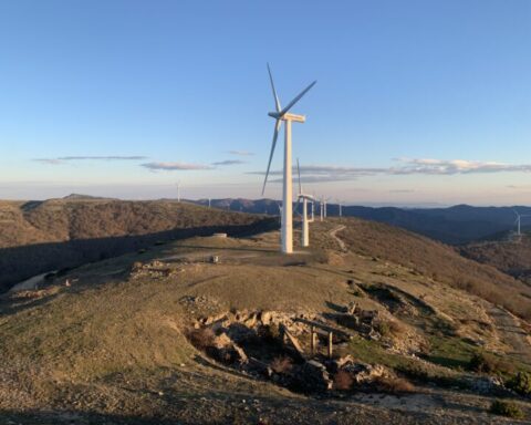 Πενταετή αναστολή αδειοδότησης Αιολικών Σταθμών σε Έβρο Ροδόπη